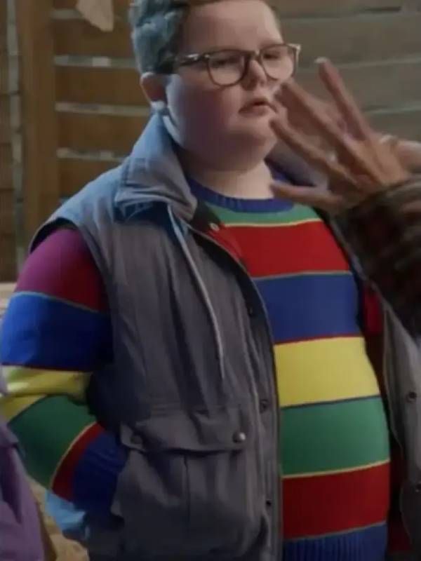 Outerwear Trends Jake Connelly Stranger Things S05 Grey Vest