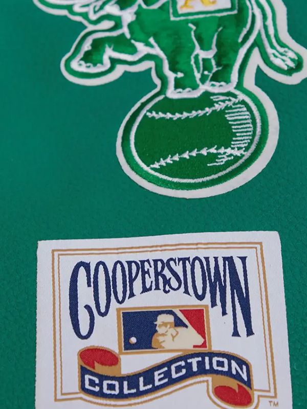 Outerwear Trends Oakland Athletics Retro Classic Wool Varsity Jacket